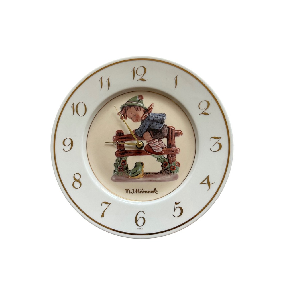 M.I. Hummel Retreat to Safety Porcelain Plate Wall Clock Gold Trim 11in